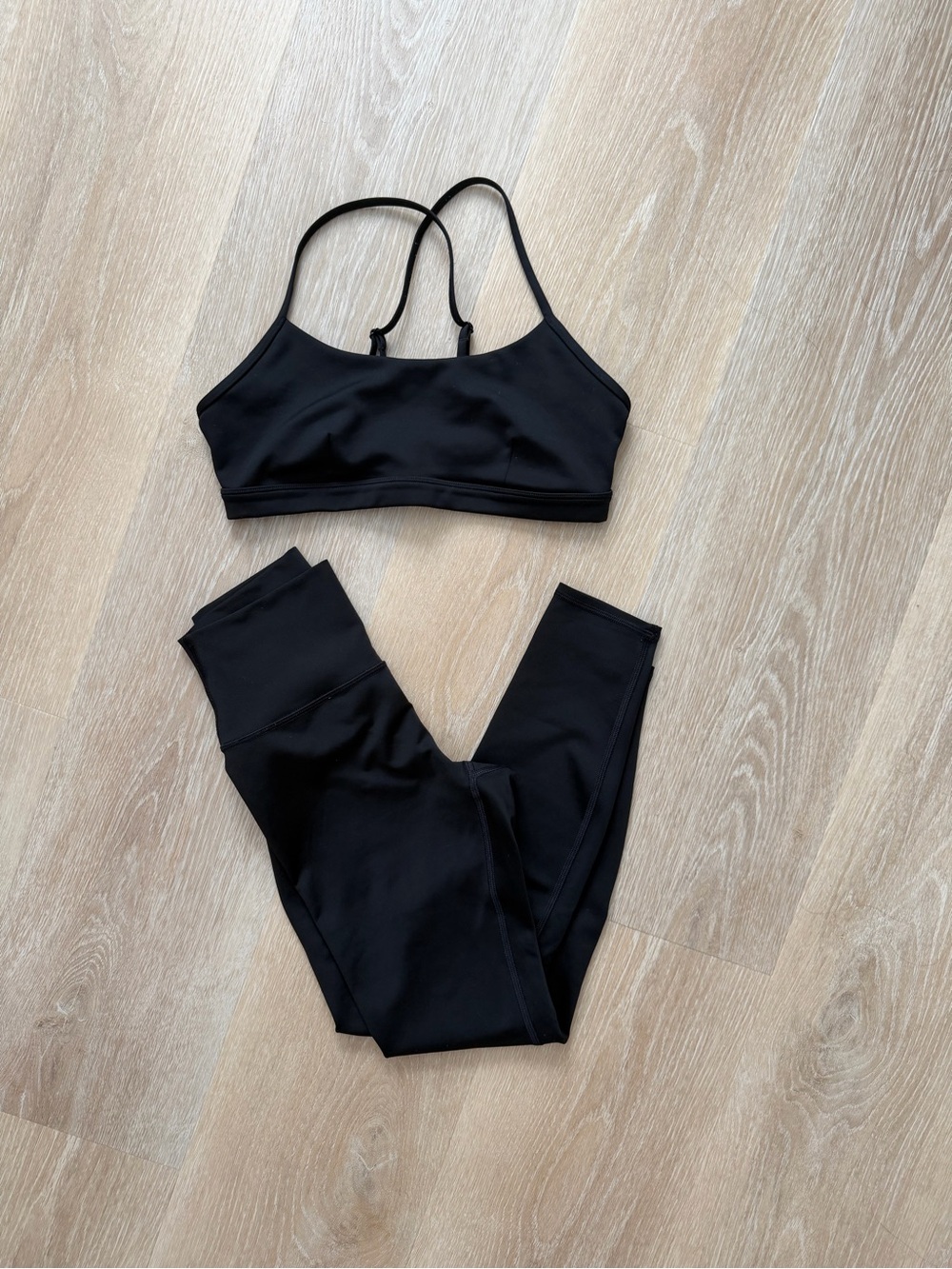 ALO Yoga Black Strappy Sports Bra and Leggings Set